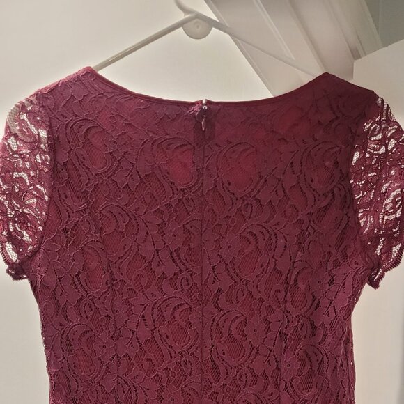 BCBG Generation Lace Dress, size 10, BNWT - Picture 4 of 5